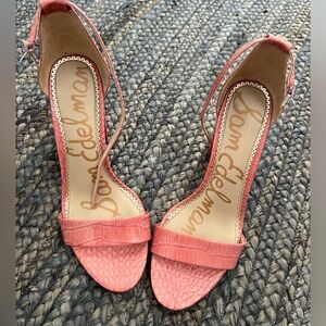 Pink faux snakeskin Sam Edelman heels.